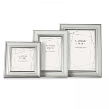 Load image into Gallery viewer, Almond Street - Holt 7 x 5 Photo Frame
